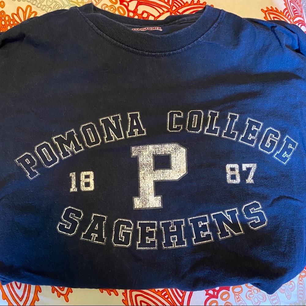 Pomona College T-shirt